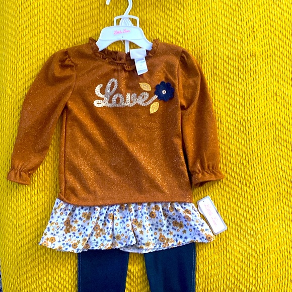 Brand New 2 piece great for the fall!!! - Picture 1 of 2